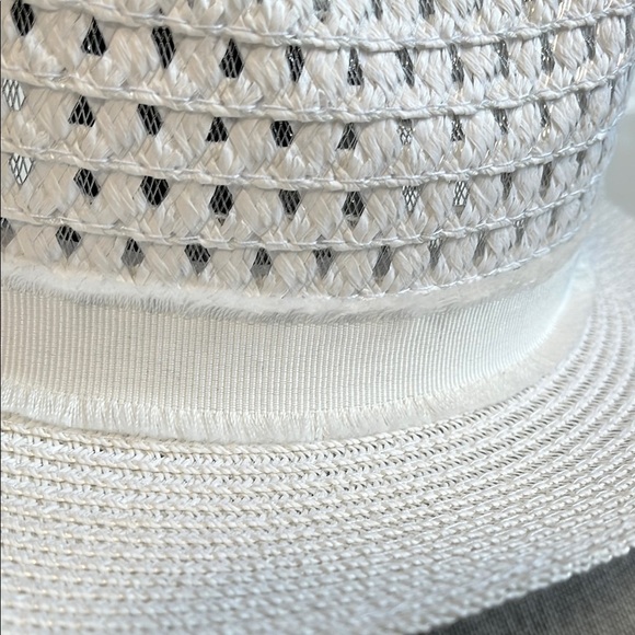 ALDO Chic White and Gold Sun Hat with Woven Design - Picture 4 of 8